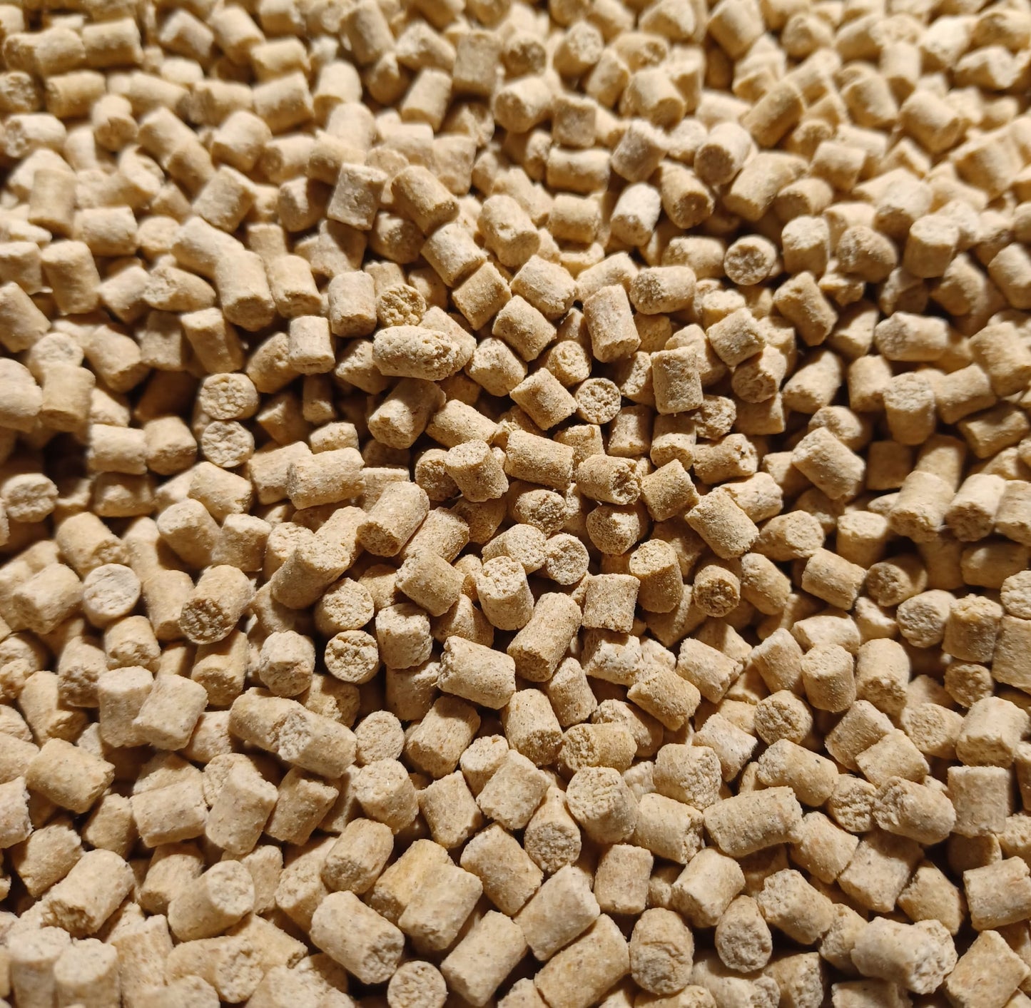 Plain or flavoured pellet - 1kg